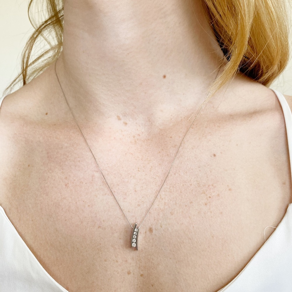 Diamond District 5 Diamond White Gold 20" Necklace - Picture 4 of 4